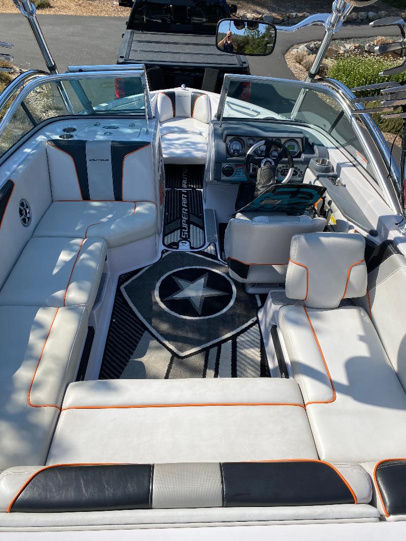 2008 Super Air Nautique 210