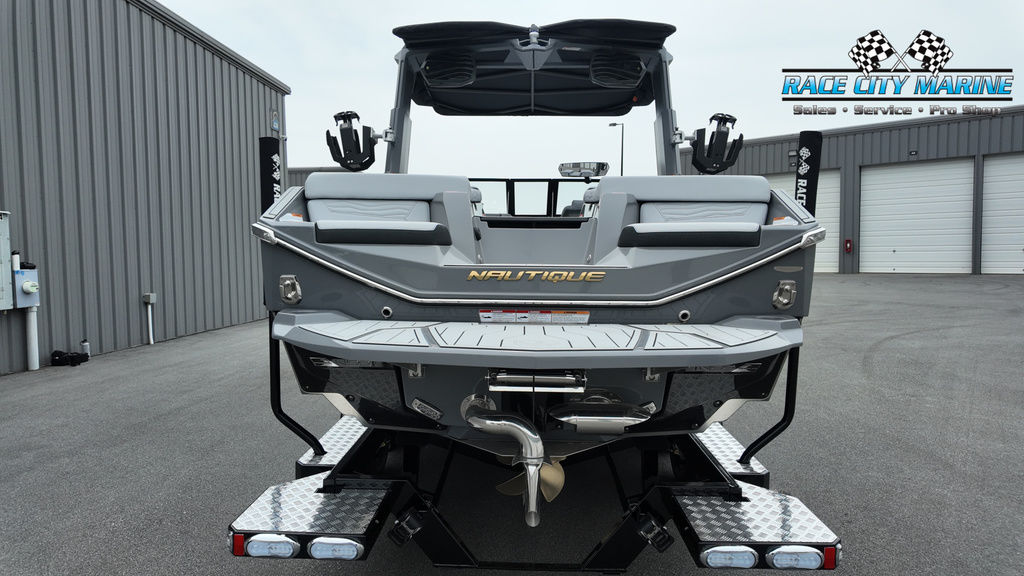 2025 Nautique G23
