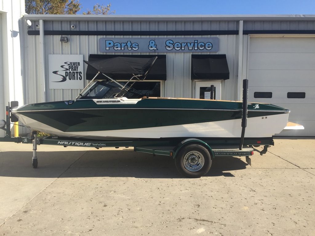 boat.Title