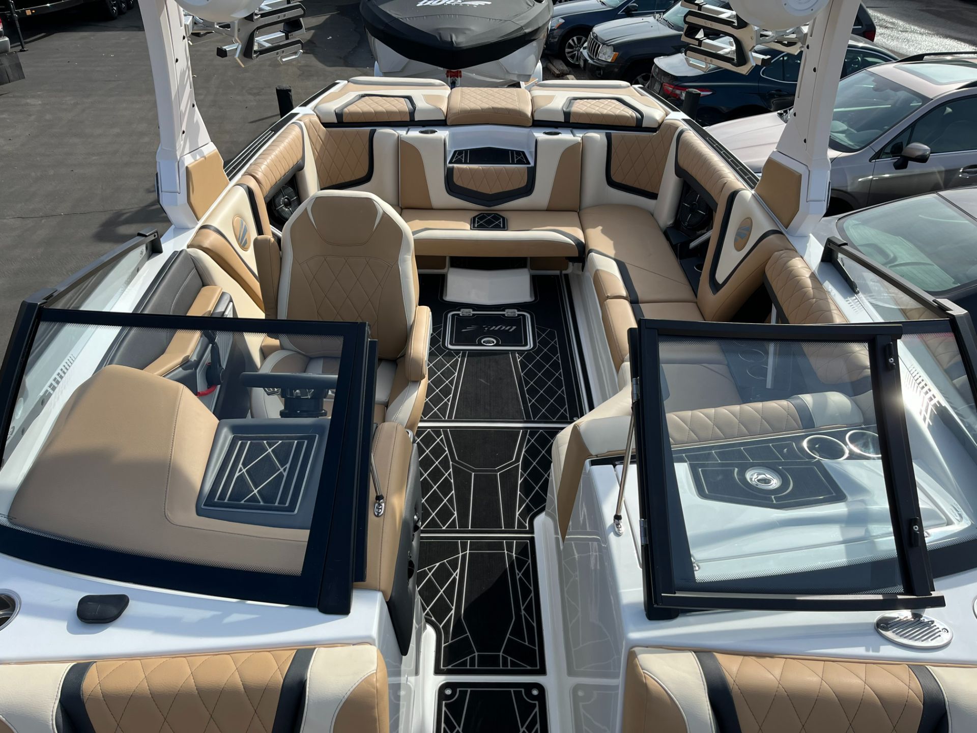2022 Tige 23ZX. MINT Condition. USA DELIVERY AVAILABLE!