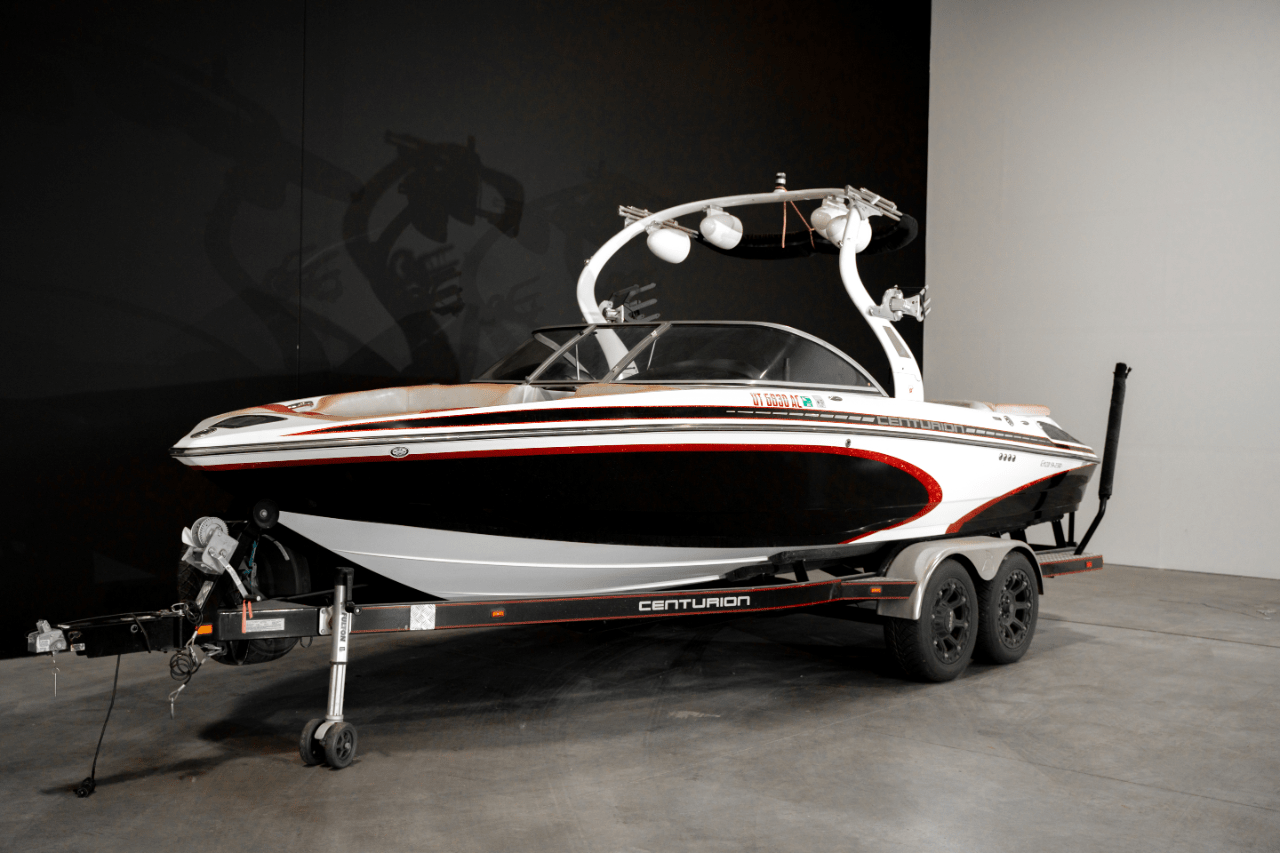 boat.Title
