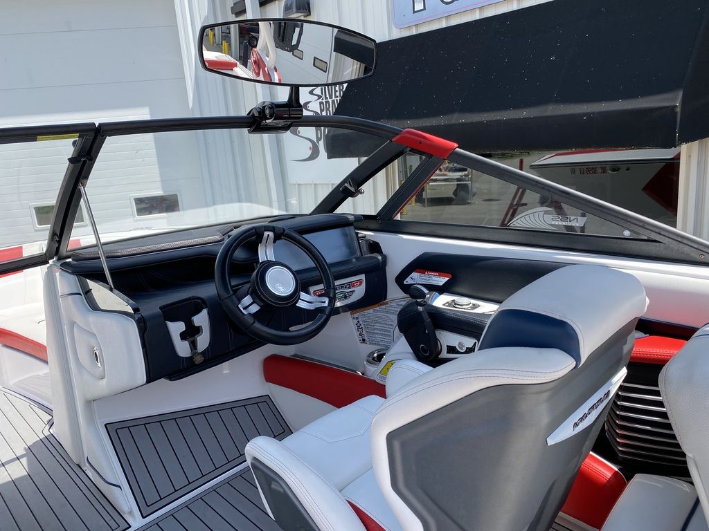 2018 Nautique Super Air G23