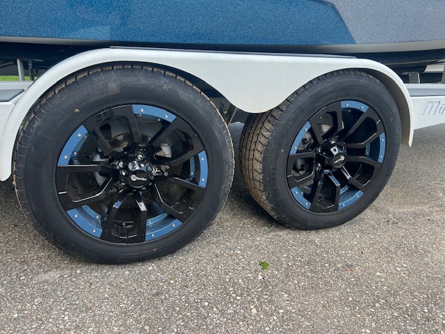 MALIBU M220