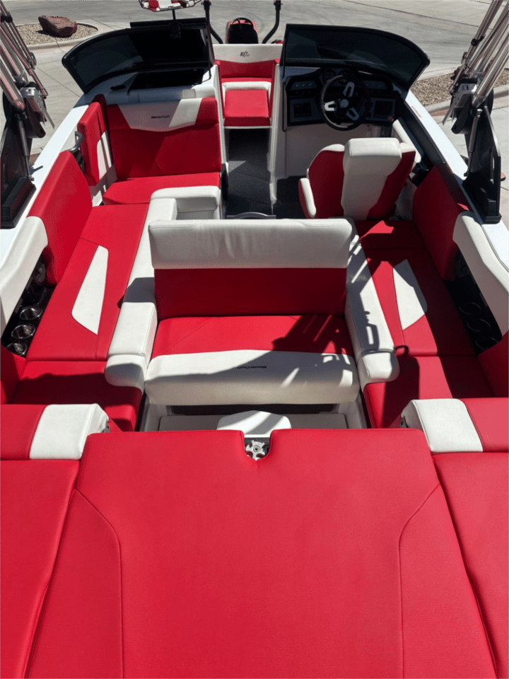 2023 MasterCraft NXT22