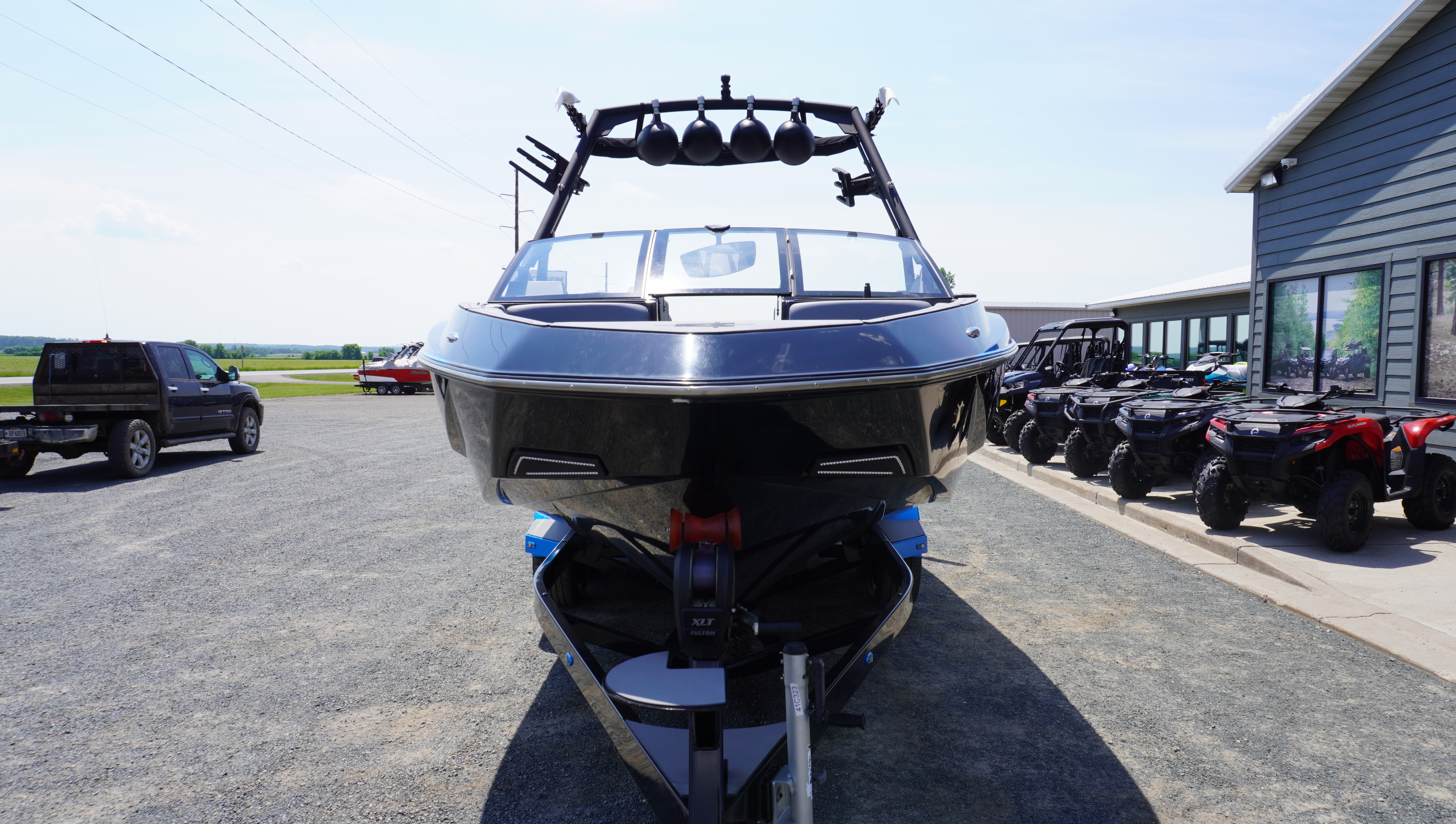 2023 Axis Wake Research T235