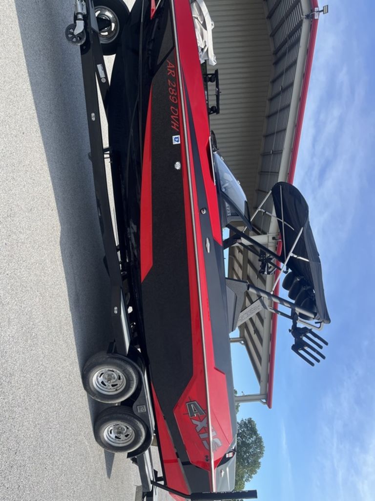 2021 Axis Wake Research T23 Icon