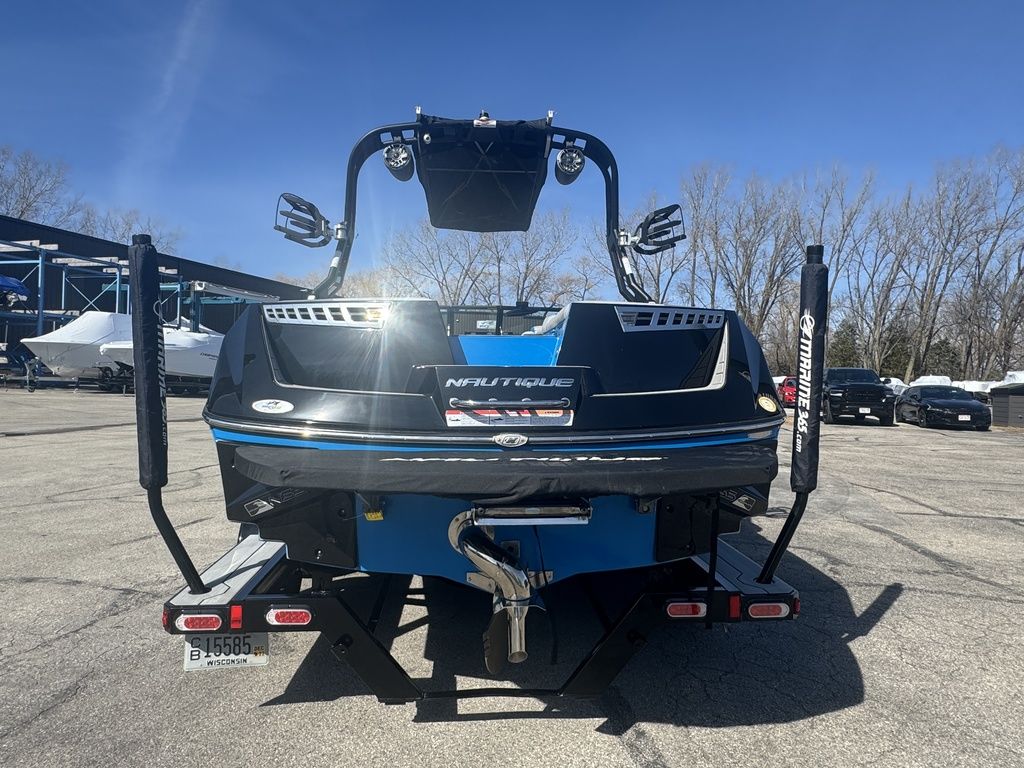 2021 Nautique Super Air Nautique 210