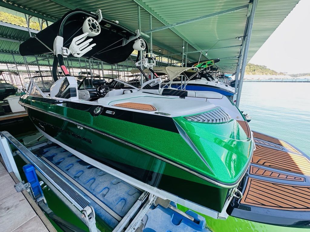2014 Nautique G21