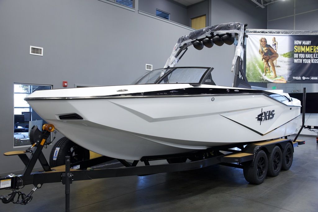 2025 Axis Wake Research T250