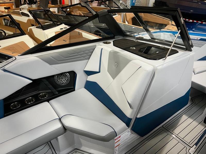 NEW 2024 Nautique S21