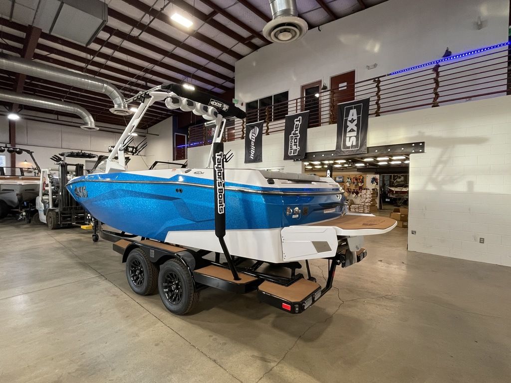 2025 Axis Wake Research A225
