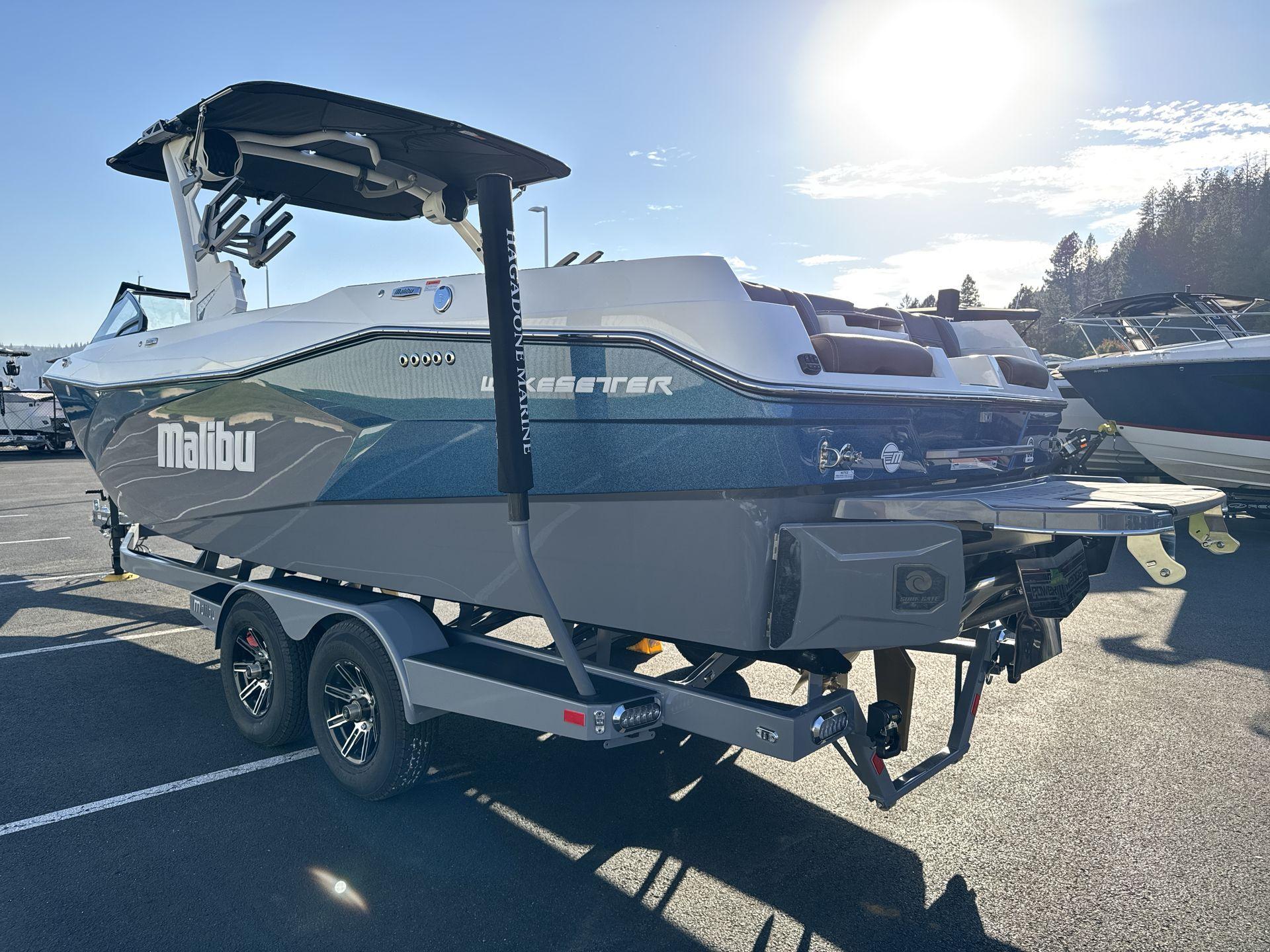2025 Malibu 26 LSV