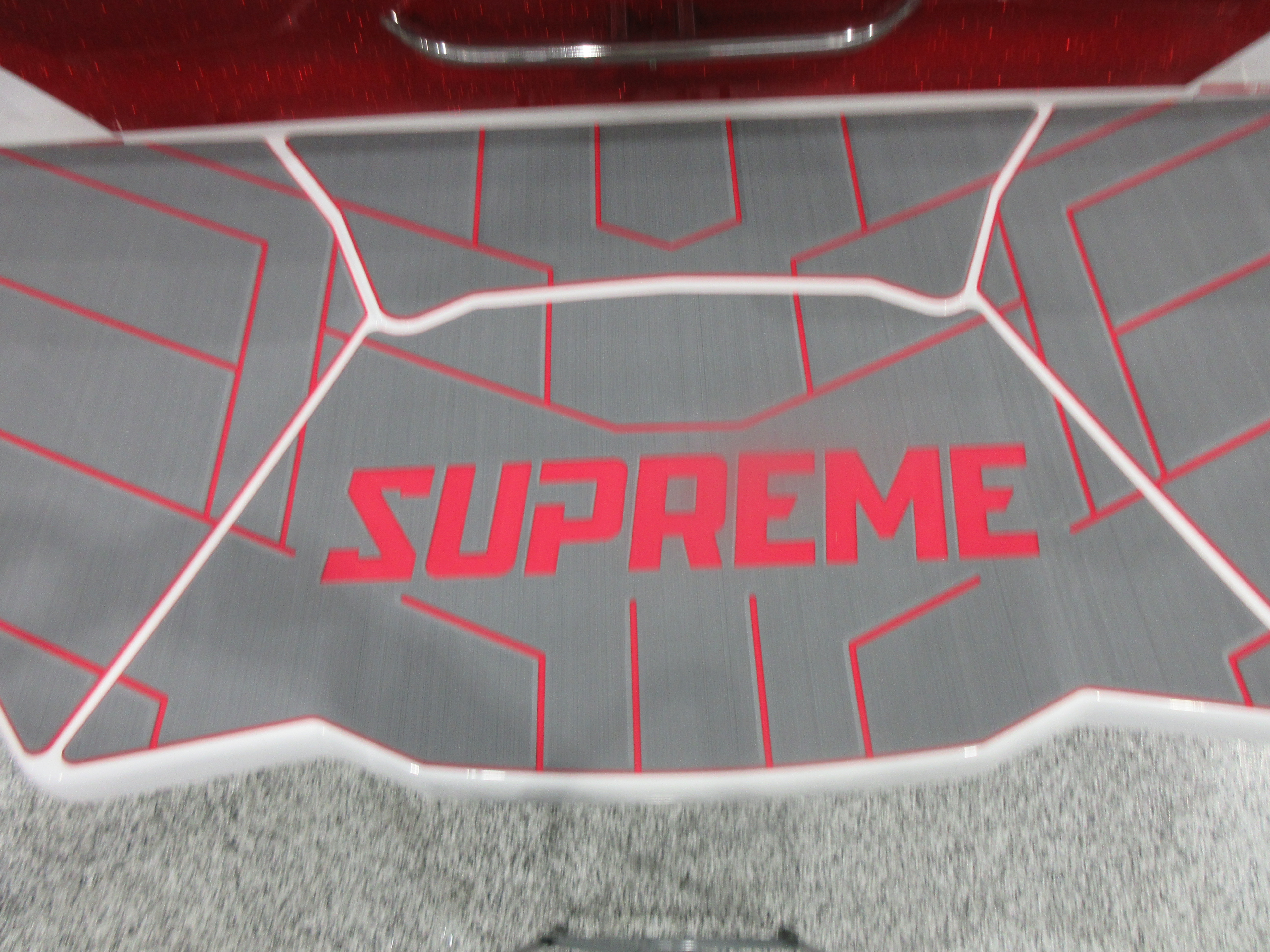 2024 Supreme S220