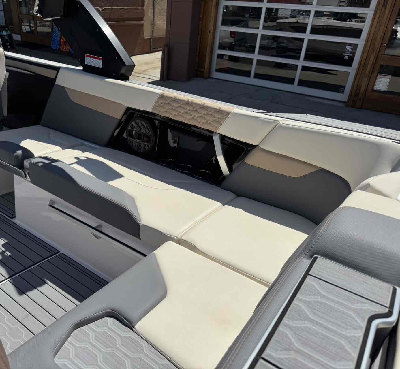 2024 MasterCraft XT25