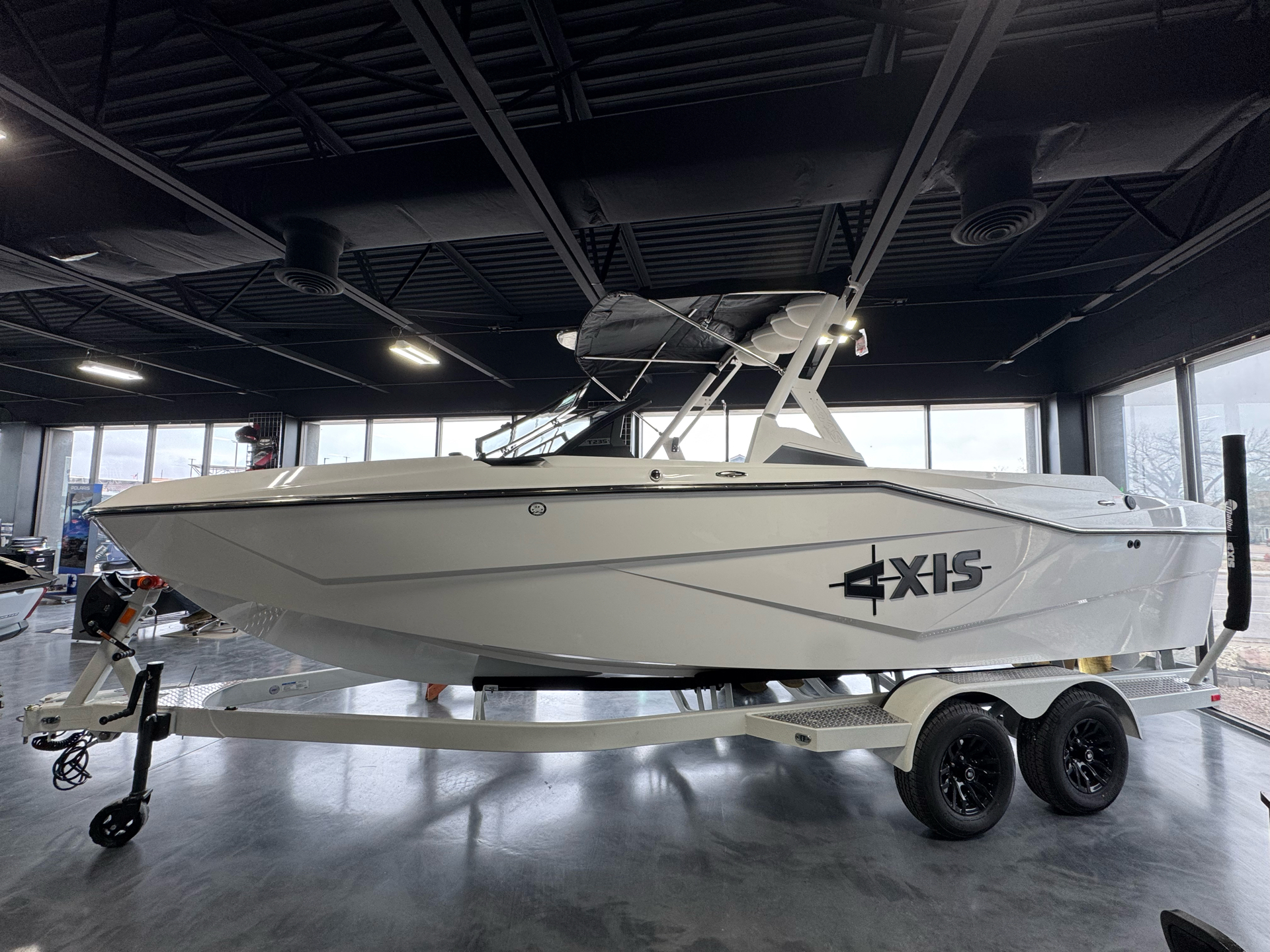 boat.Title