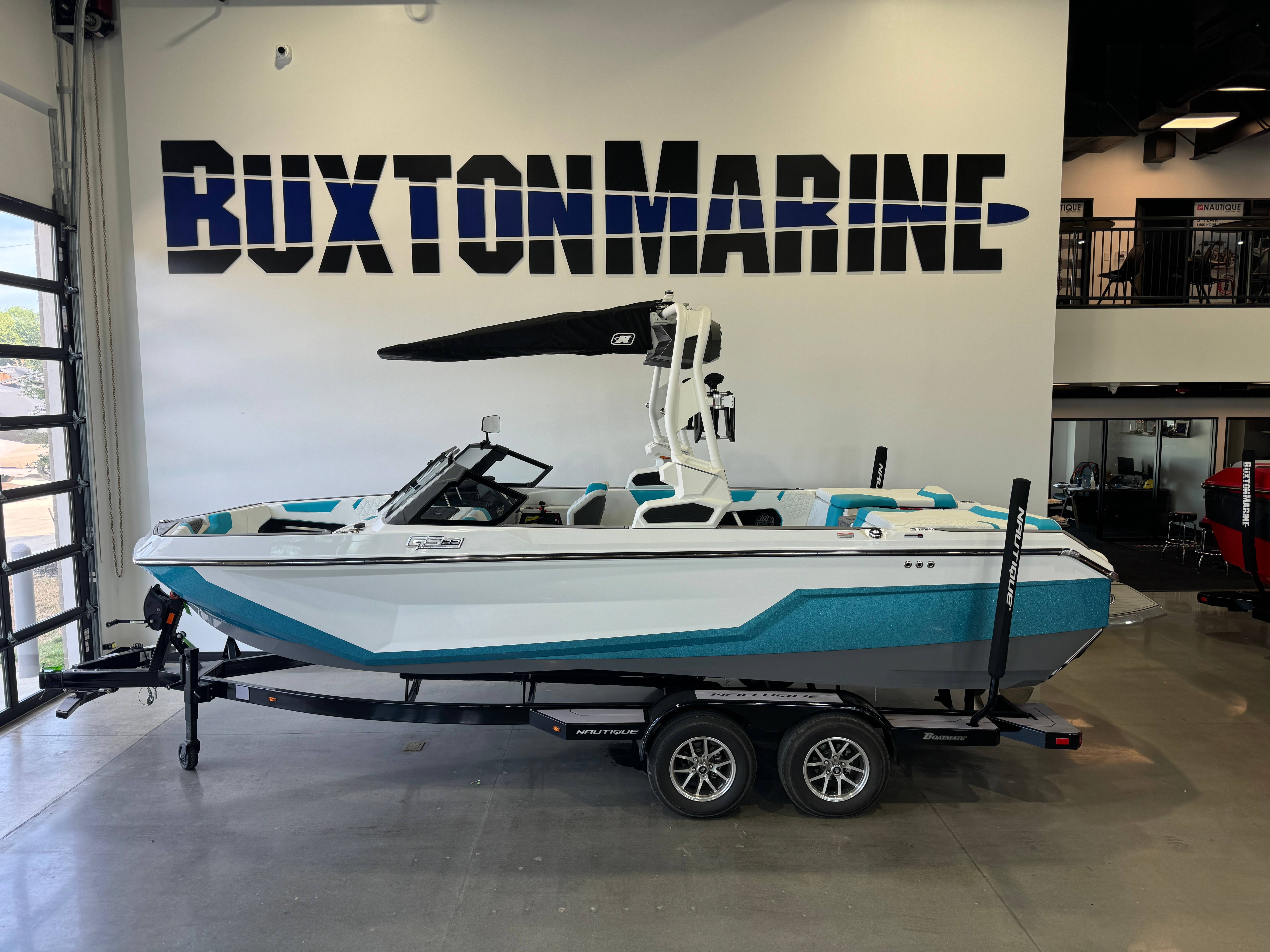 boat.Title