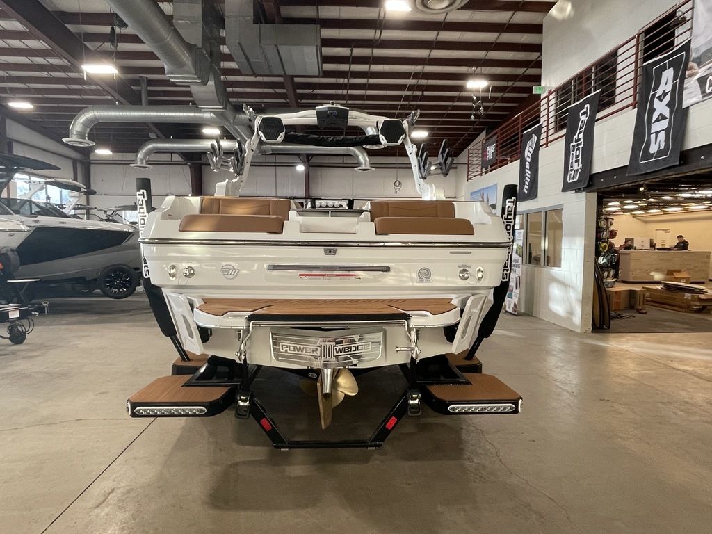 2025 Malibu Boats 23 MXZ