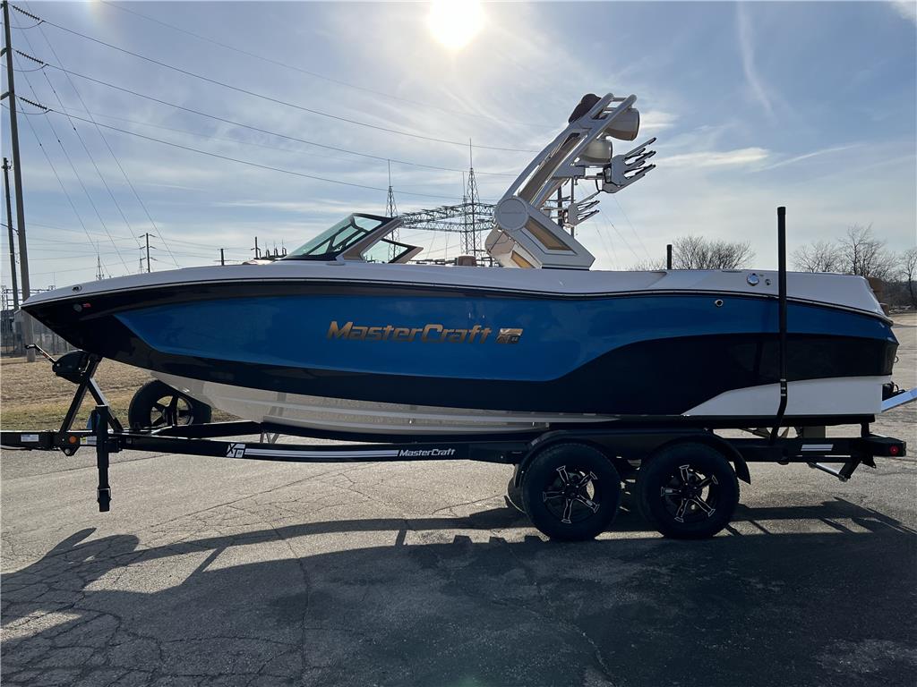 2024 Mastercraft XT-22 | 209109