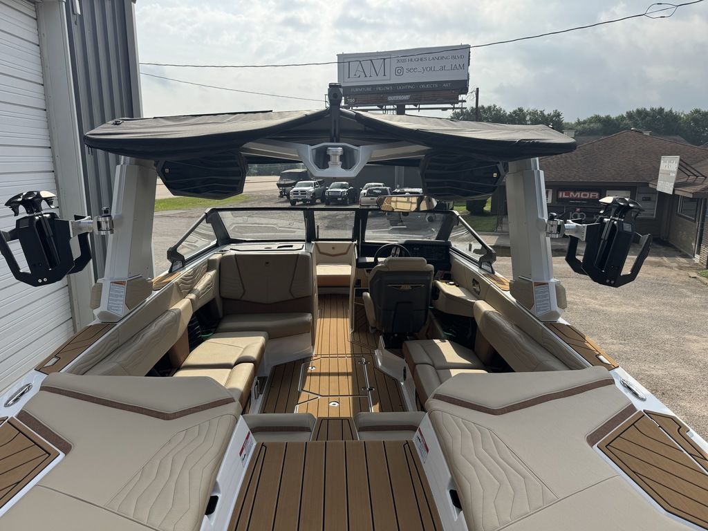 2025 Nautique Super Air Nautique G23