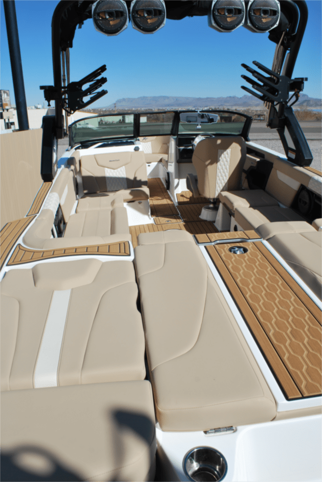 2025 MasterCraft XT25