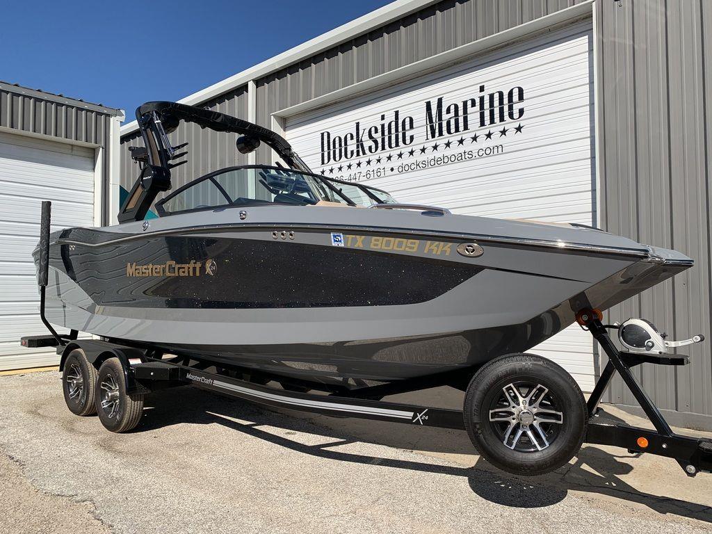 2022 MasterCraft X24
