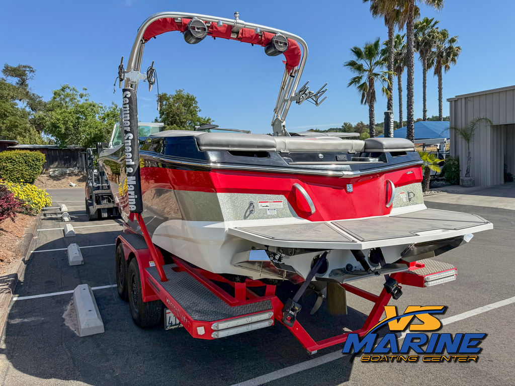 2018 MasterCraft XT22