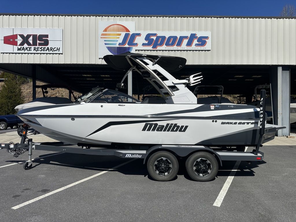 2018 Malibu Boats 21 VLX