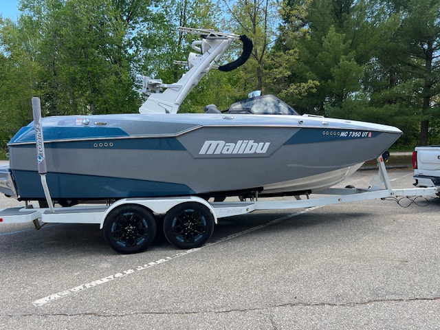 MALIBU M220