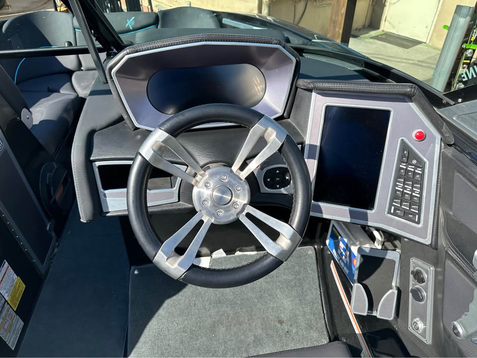 2018 MasterCraft X23