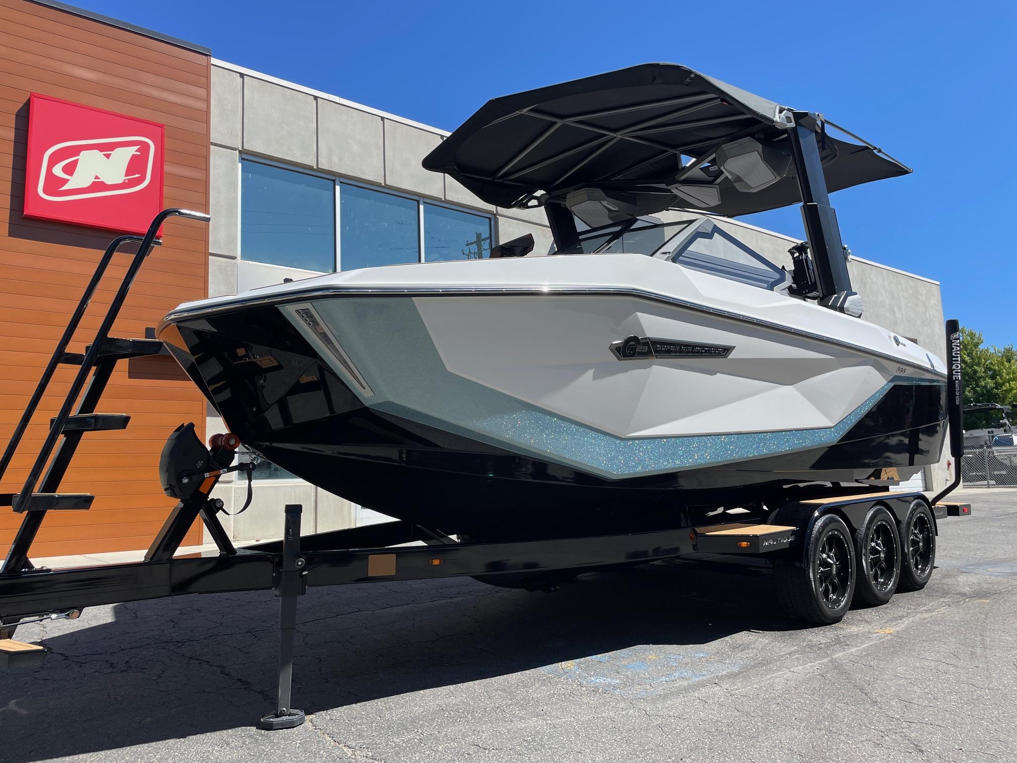 boat.Title