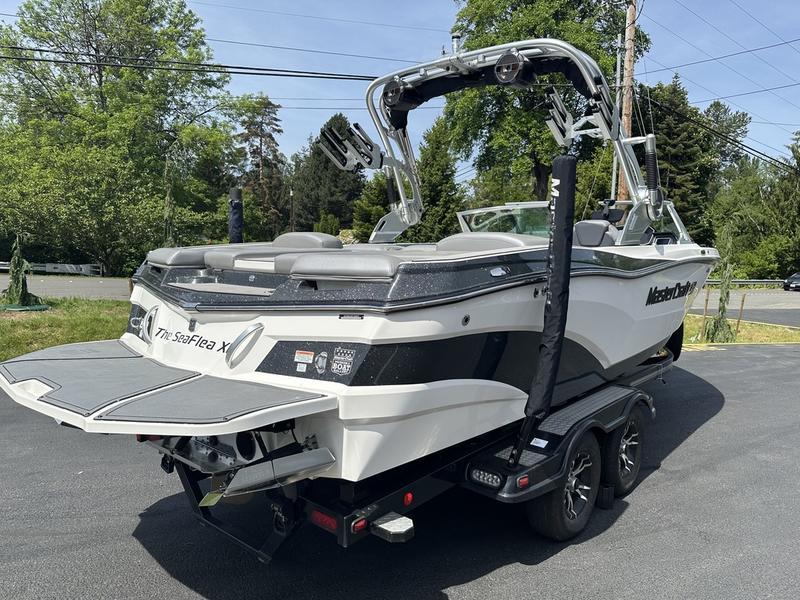 2018 MasterCraft XT23