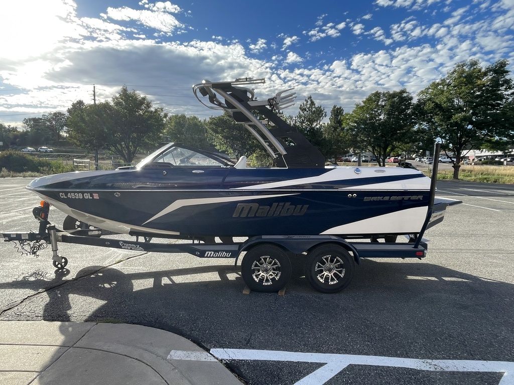 2017 Malibu Boats 21 VLX