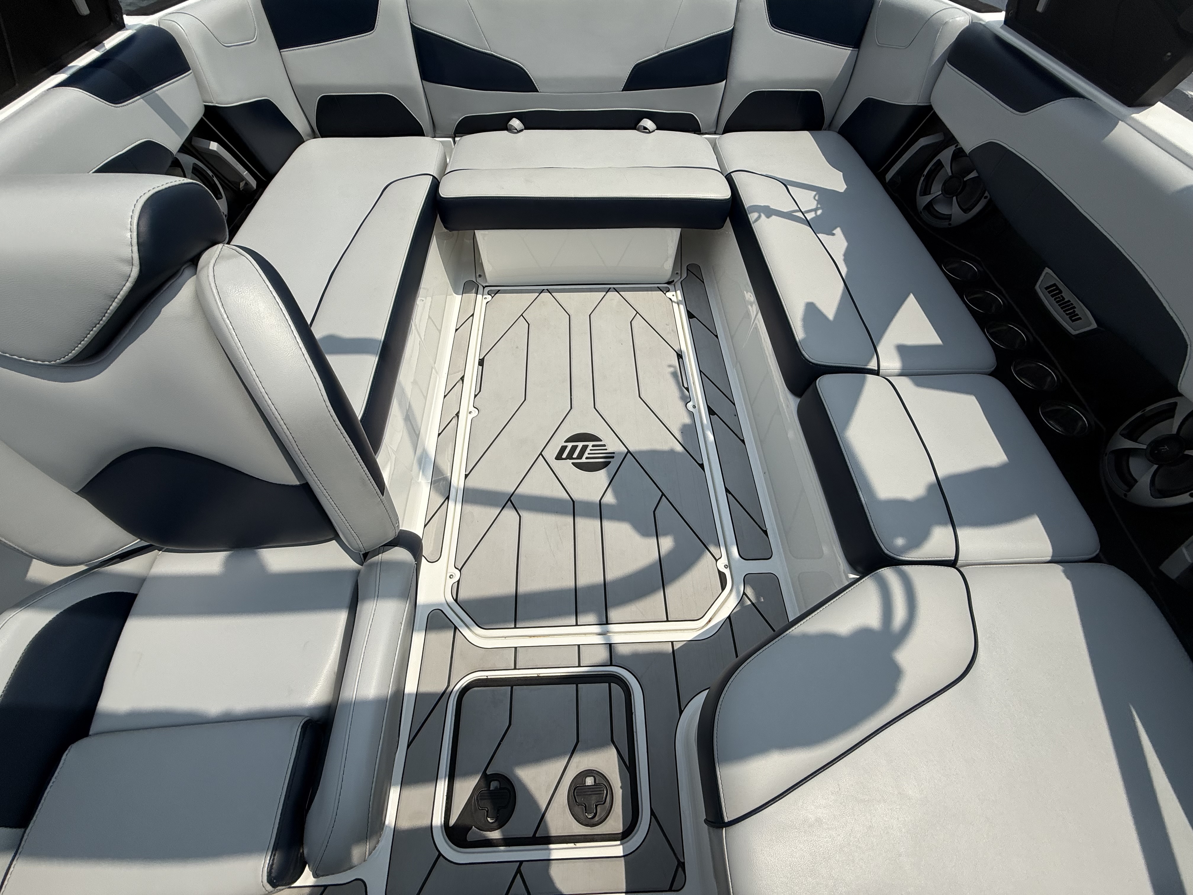 2021 Malibu 22LSV