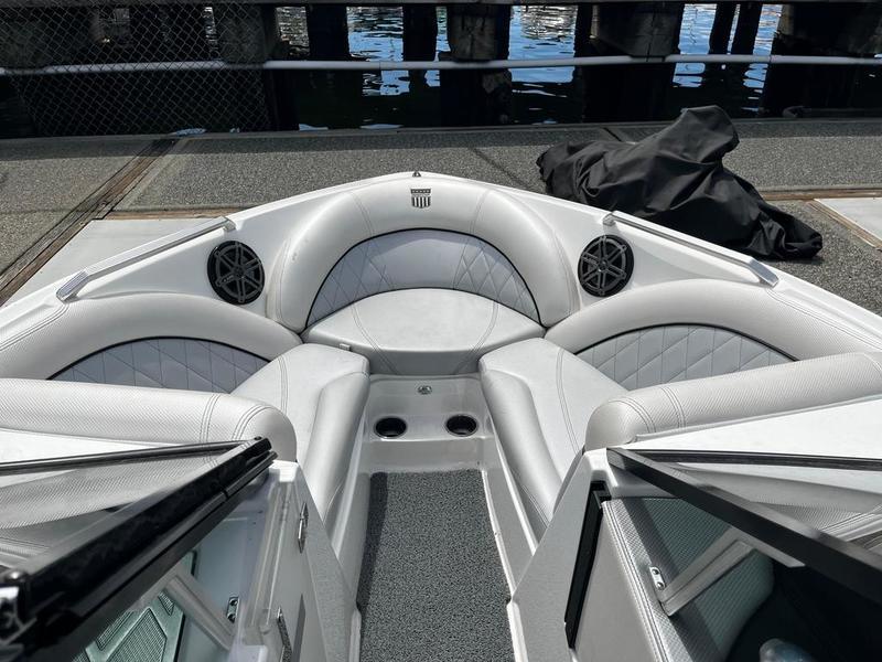 2015 MasterCraft X10