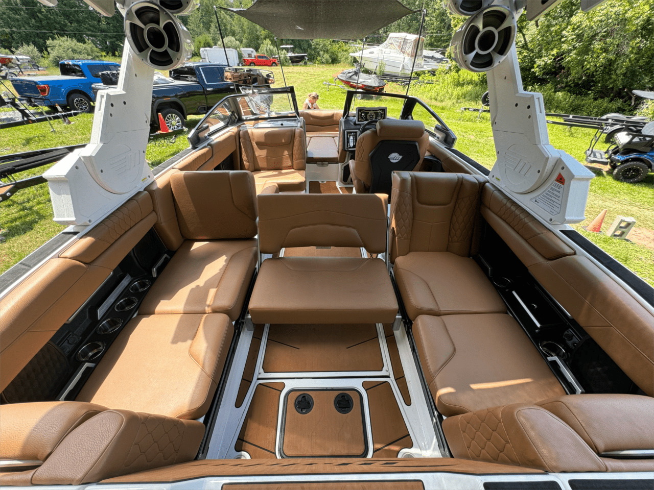 Malibu M240 &amp; Trailer – ONE Owner – LOW HOURS -Full Transferable Factory Warranty