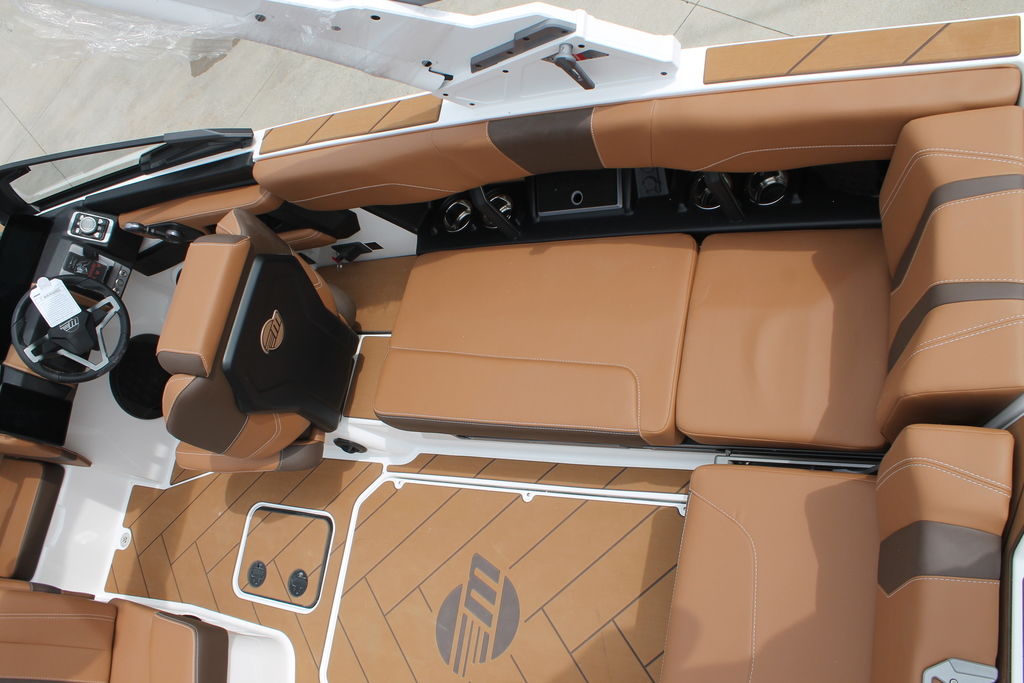 2025 Malibu Boats 22 LSV