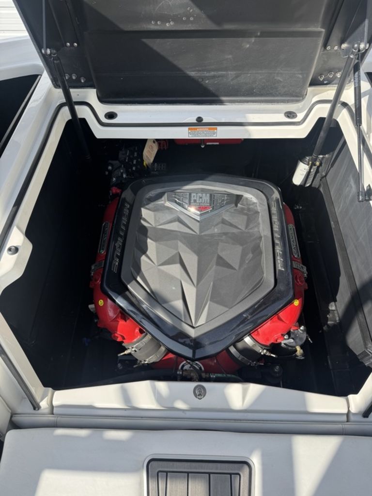 2016 Nautique G23