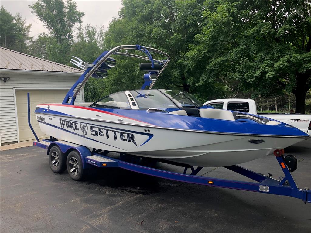 2013 Malibu Wakesetter 21 VLX Icon