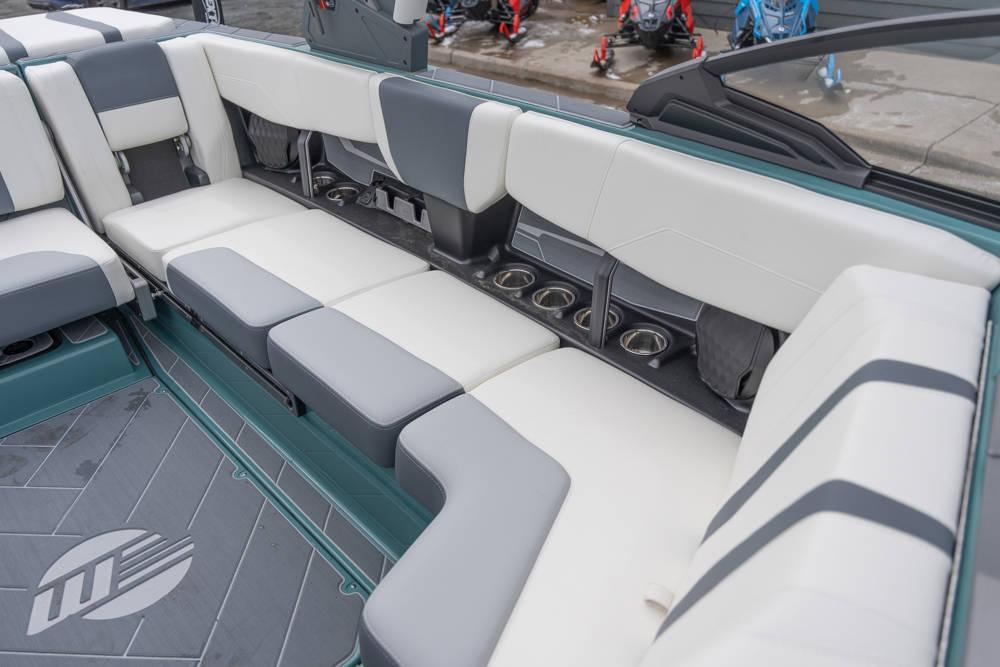 2024 Malibu Boats 22 LSV