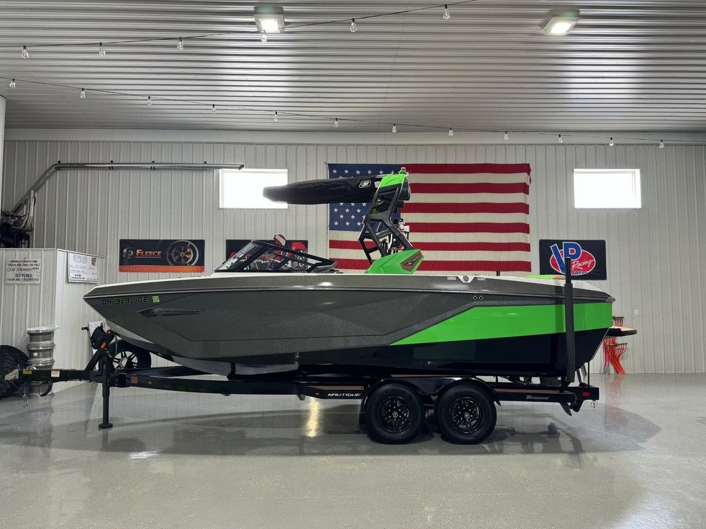boat.Title