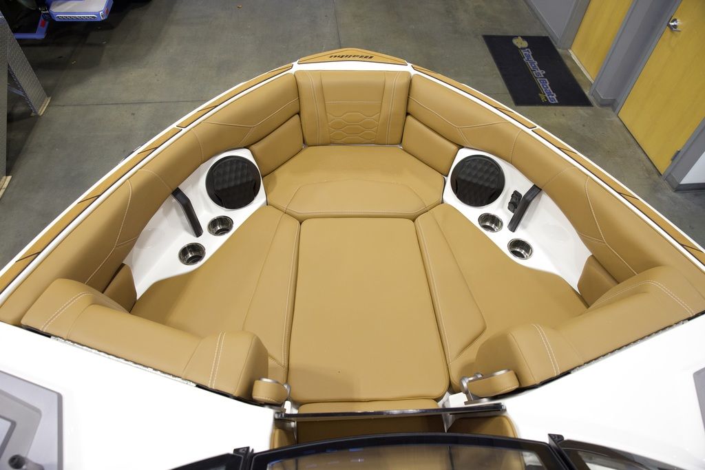 2025 Malibu Boats 23 LSV