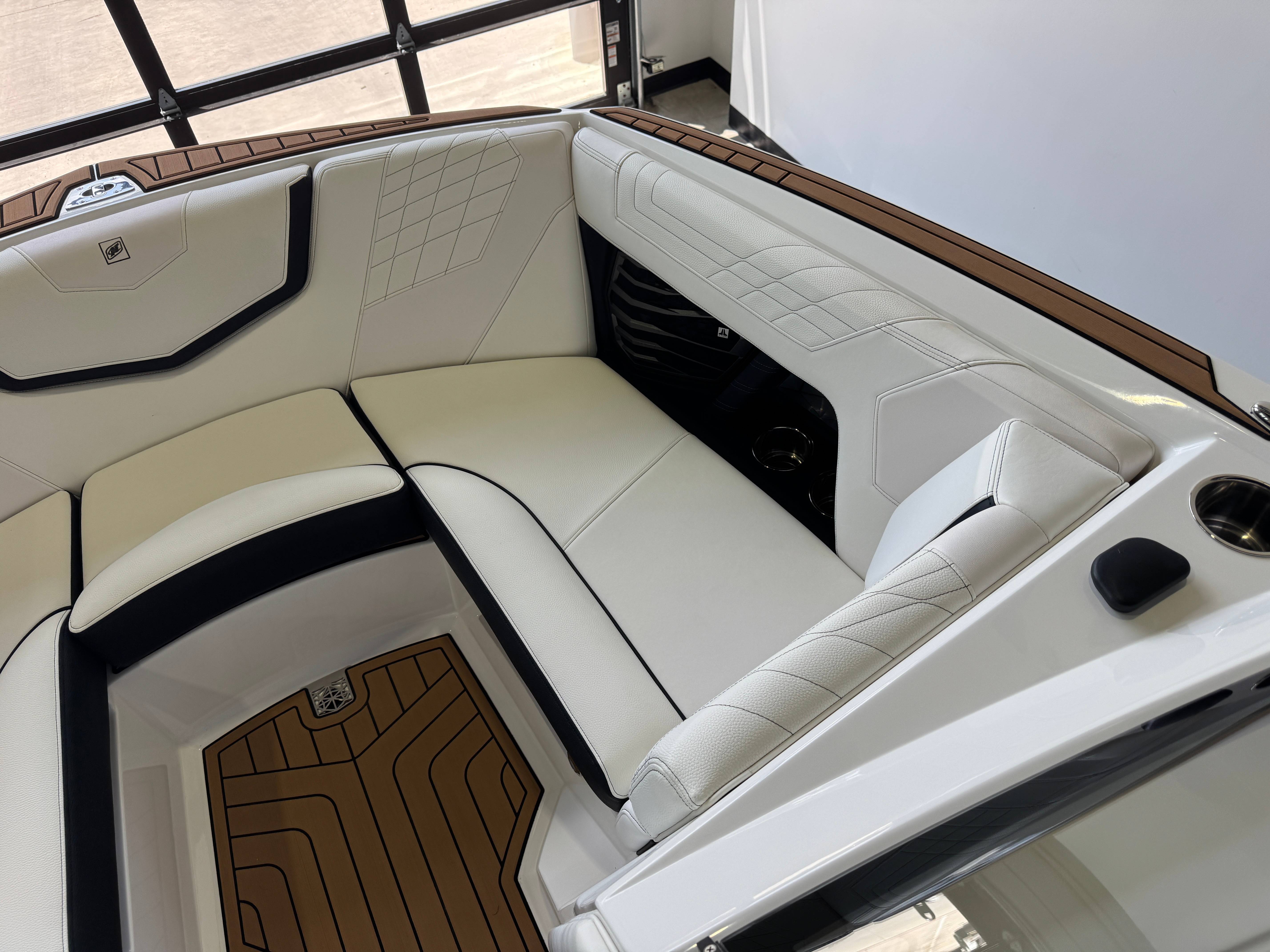 2021 Nautique Super Air Nautique G21