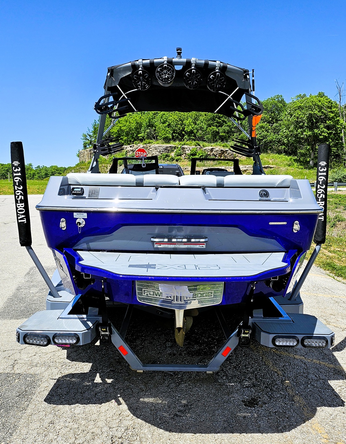 2021 Axis A20     Low Hours  Loaded with options