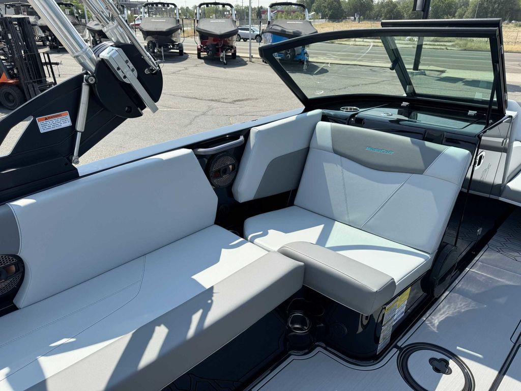 2025 MasterCraft NXT22