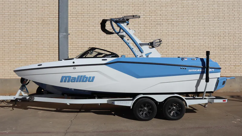 boat.Title