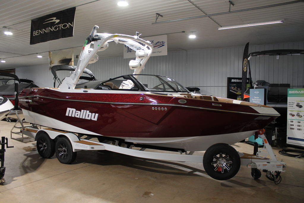 2025 Malibu Boats 23 LSV
