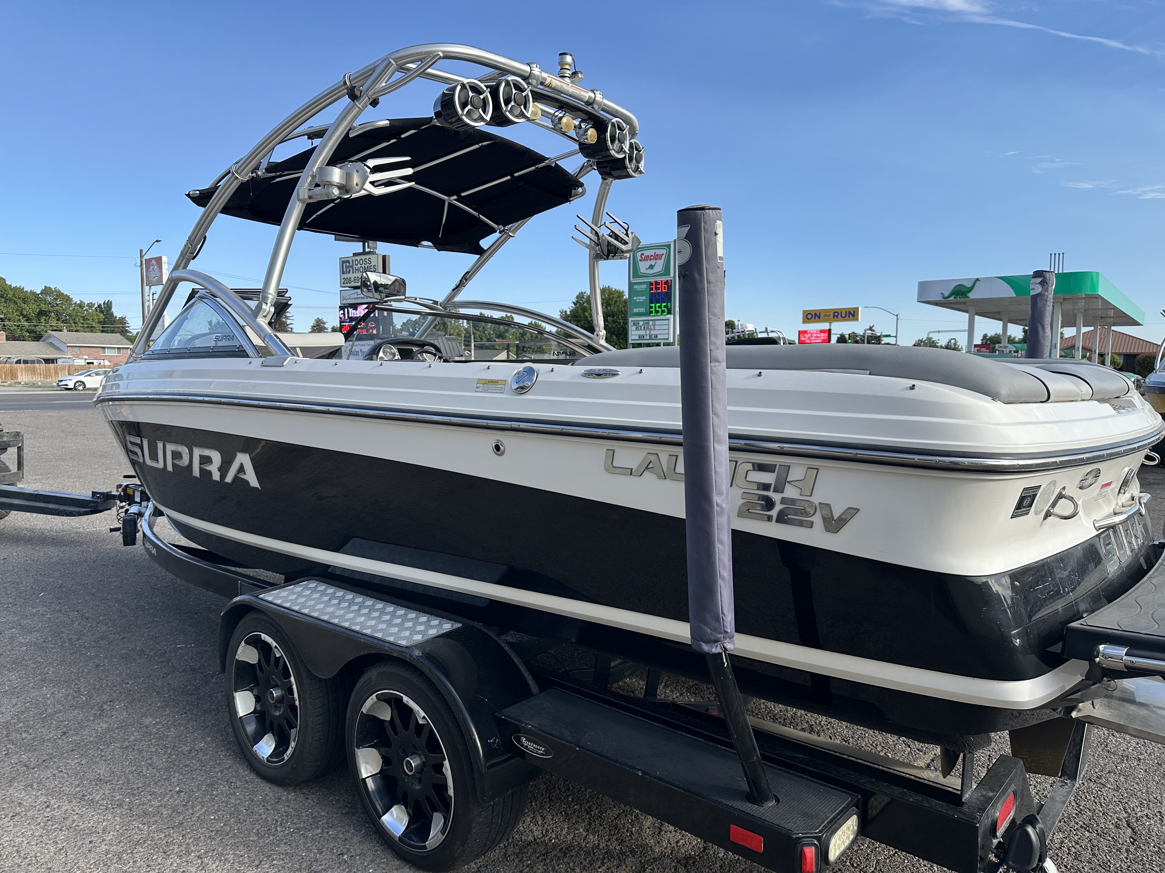 2010 Supra Boats Launch 22V