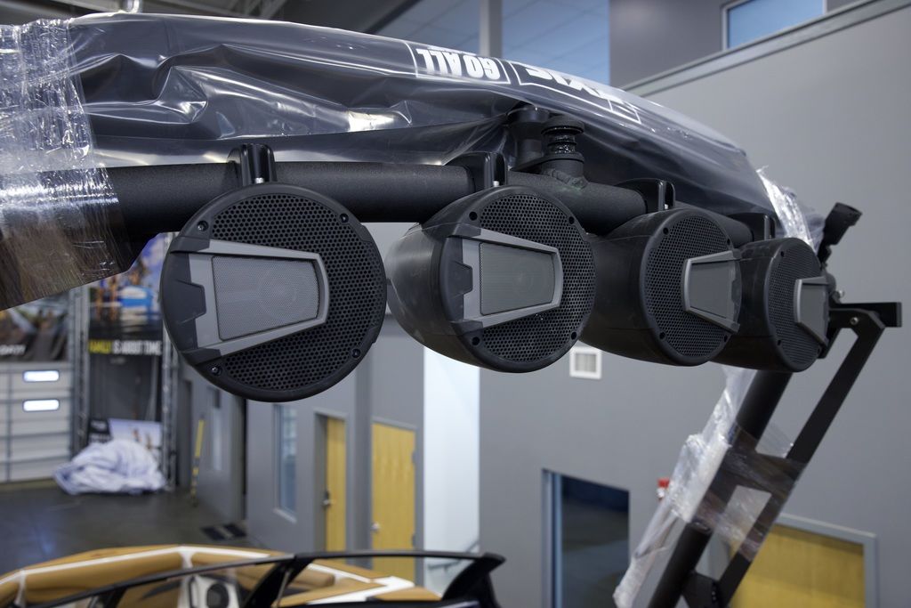 2025 Axis Wake Research T250
