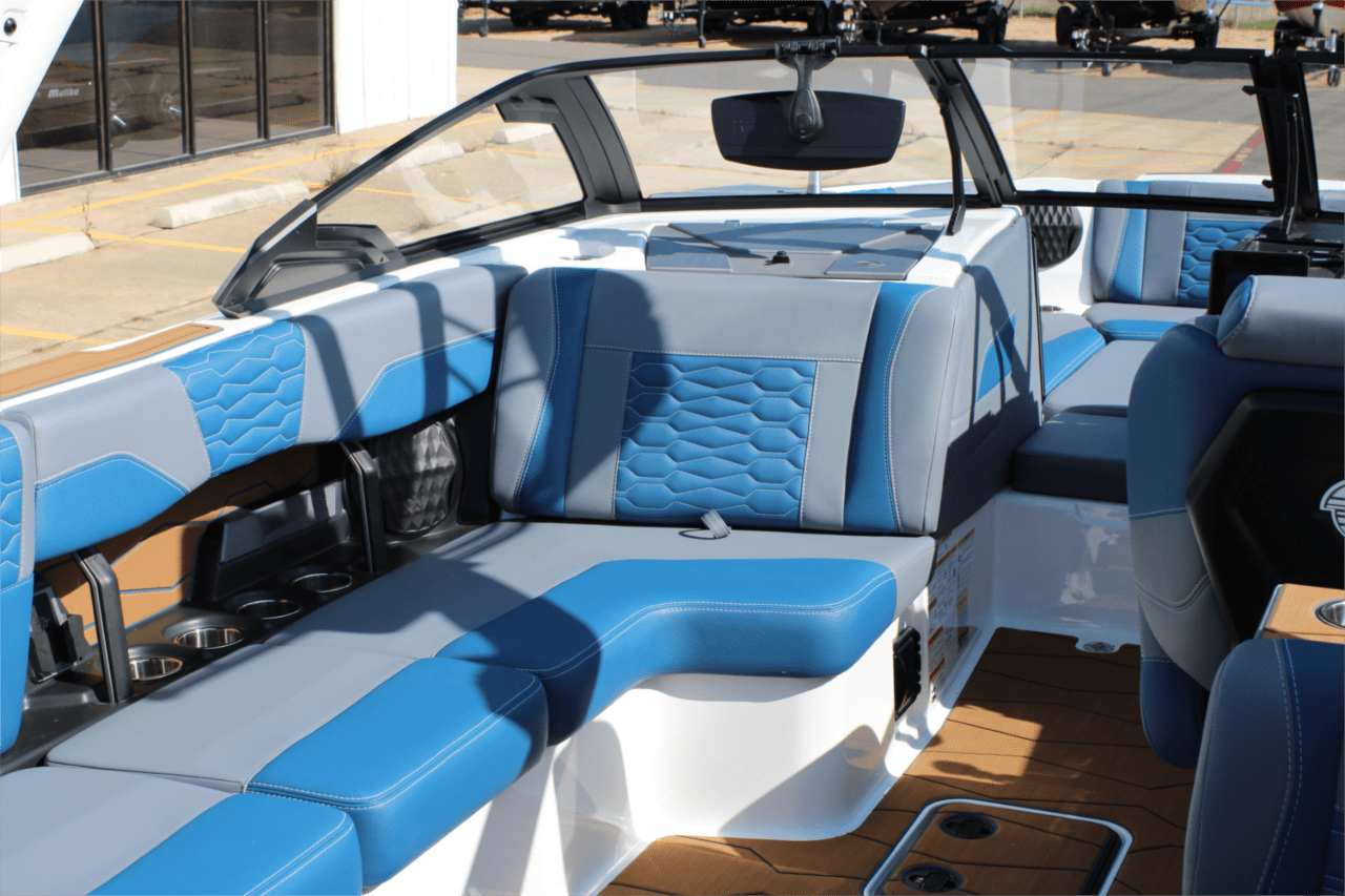 2025 Malibu 24 MXZ