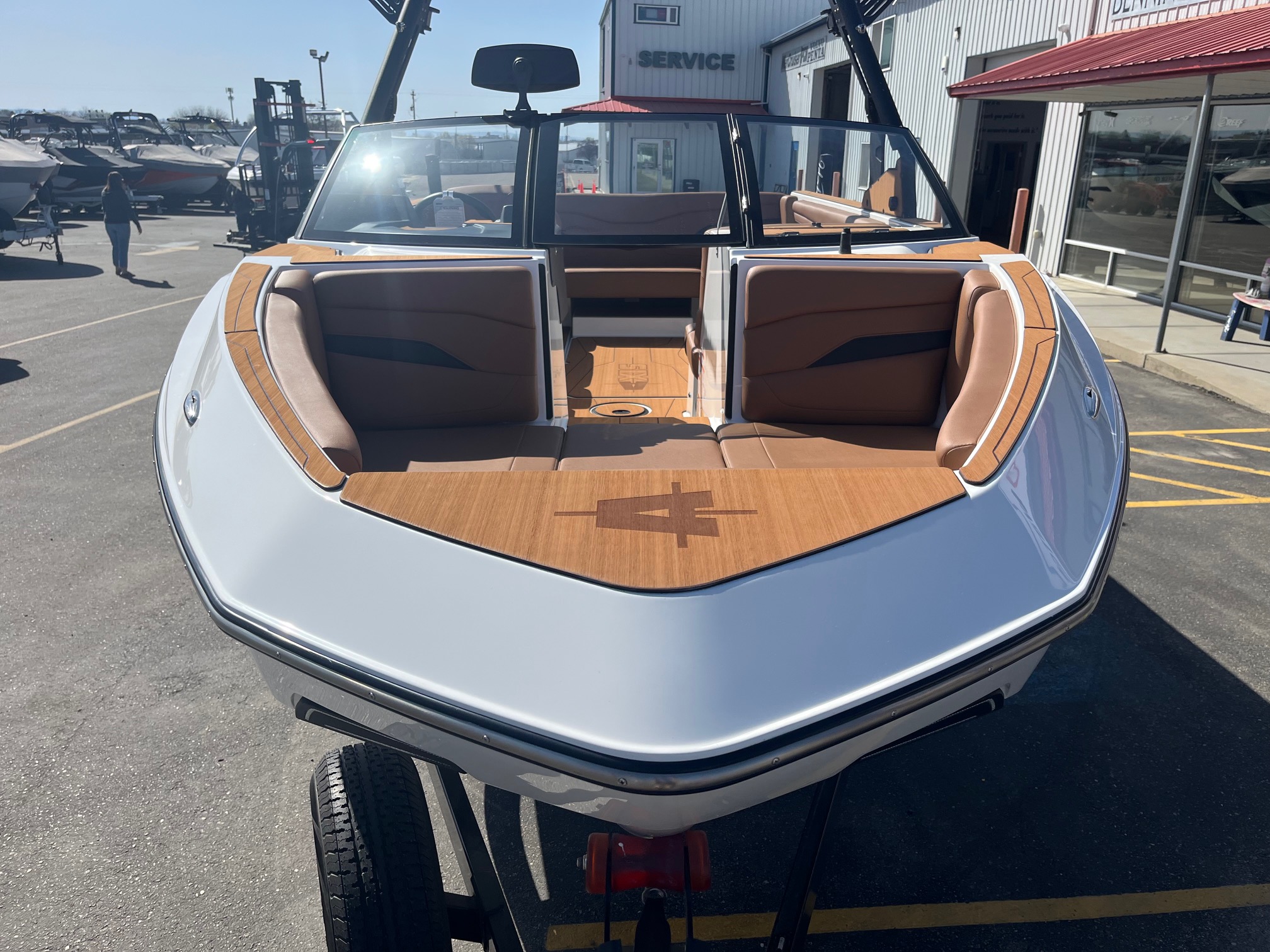 2025 Axis Wake Research T235